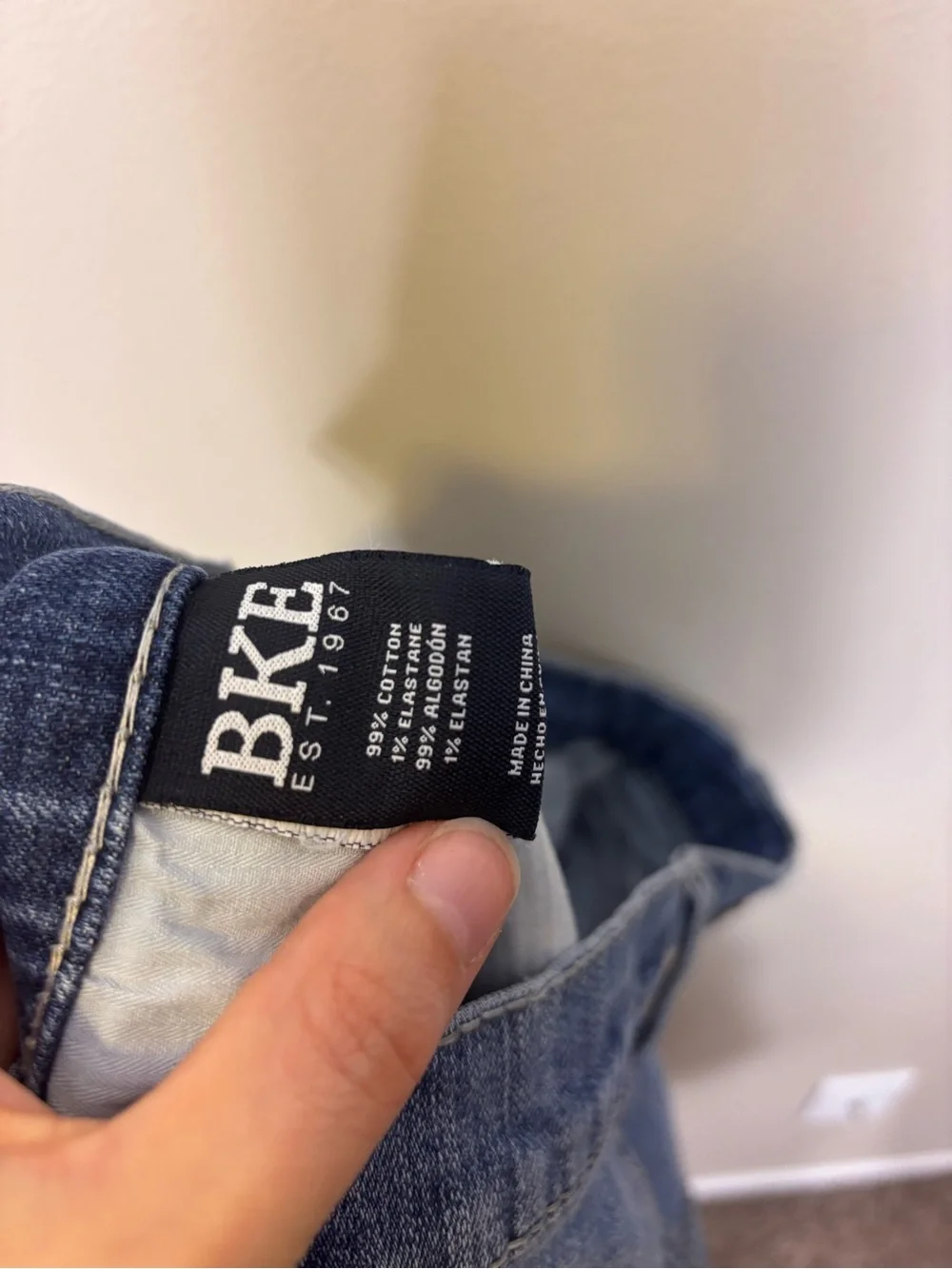 BKE Men’s Jake Light Blue Straight Jeans with Faded Detailing 32 x 32 Inseam